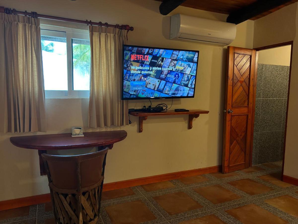 The Diving Lodge Downtown Puerto Morelos Esterno foto