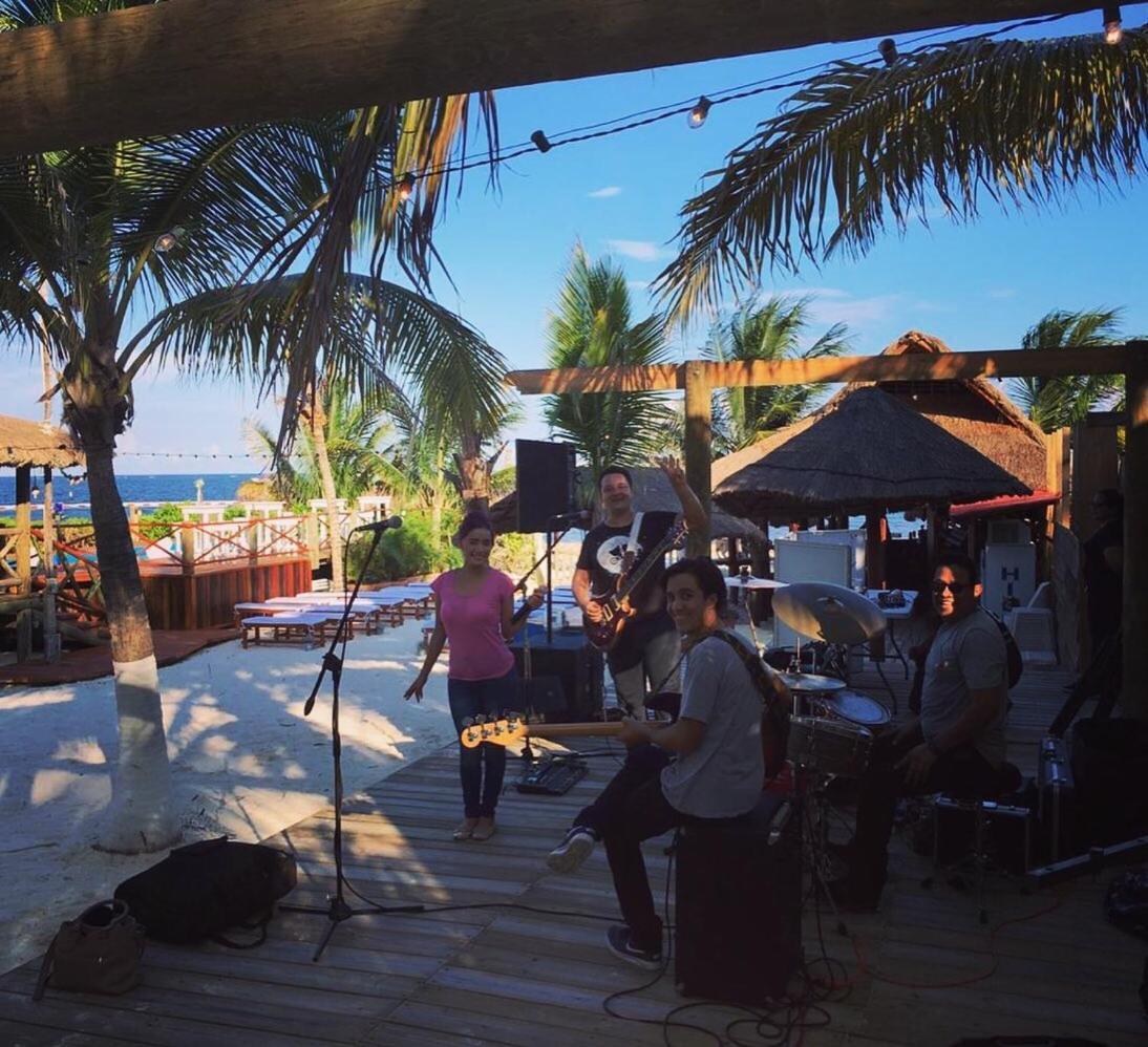 The Diving Lodge Downtown Puerto Morelos Esterno foto