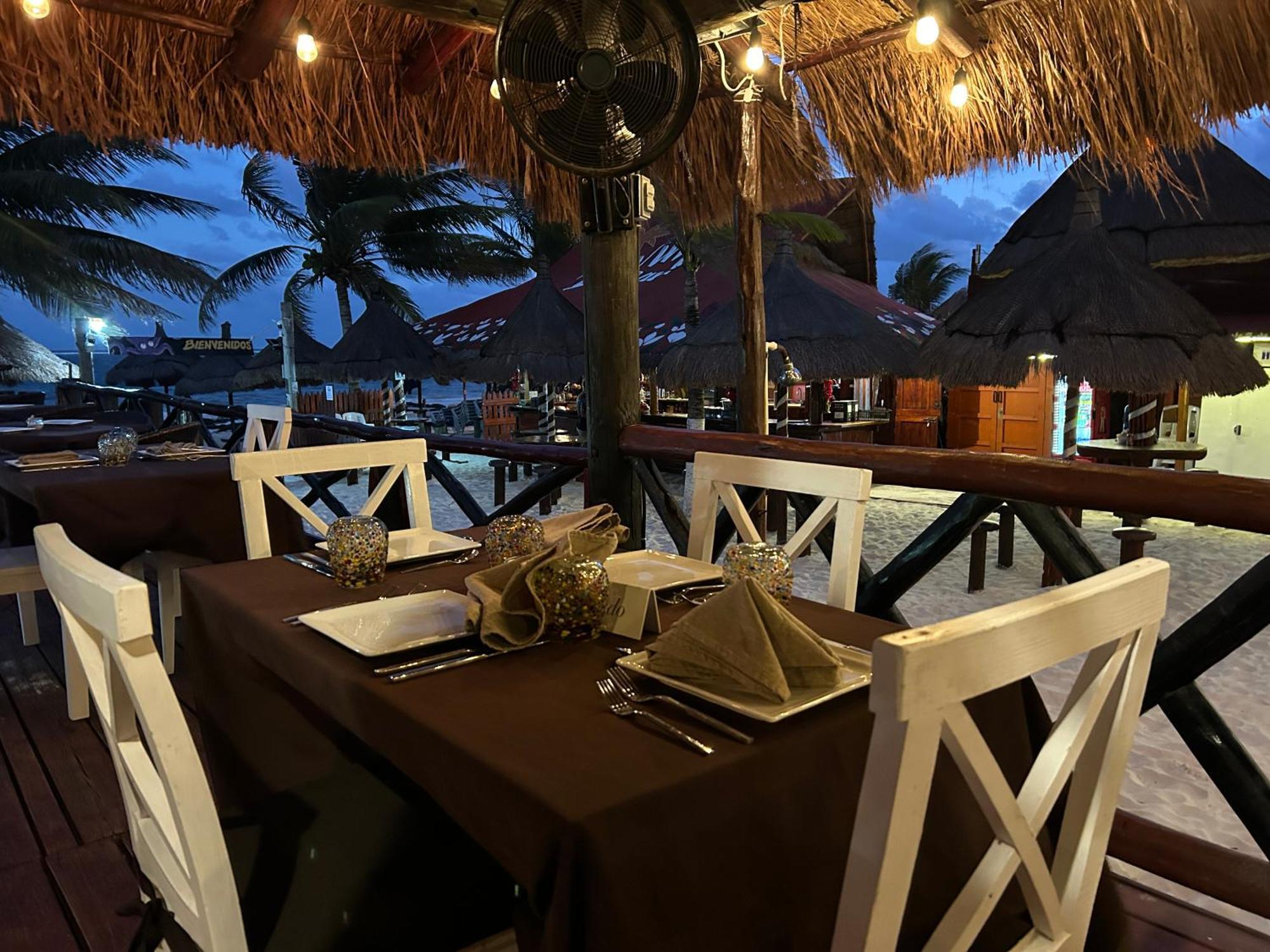 The Diving Lodge Downtown Puerto Morelos Esterno foto